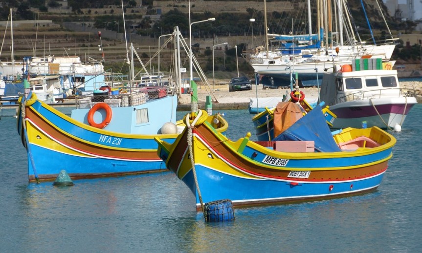 Les yeux du&nbsp;luzzu